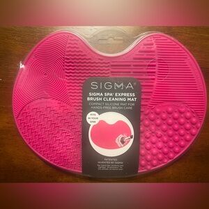 Sigma Spa Express Brush Cleaning Mat - Pink. Brand New